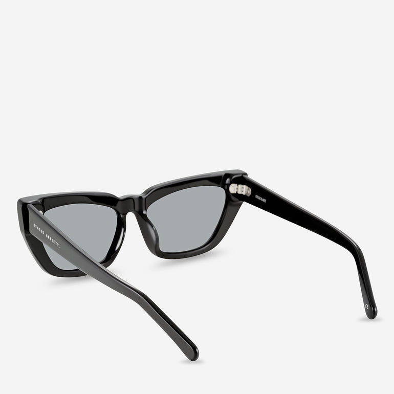 Status Anxiety Desolate Sunglasses Black